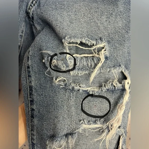 🌟❣️4/$10❣️🌟 Simple Society size 00/23 distressed jeans - Picture 5 of 6